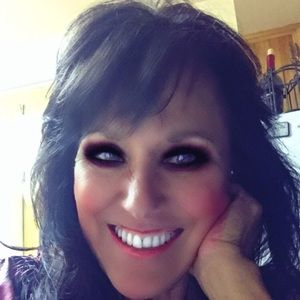 Meet your Posher, Brenda